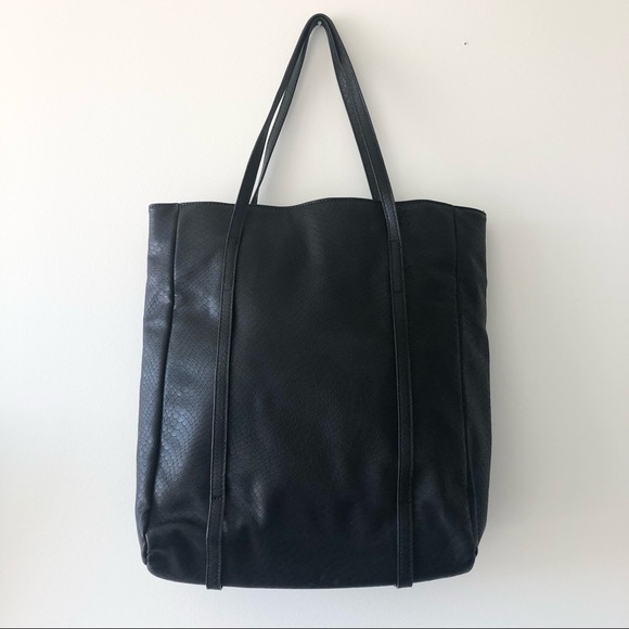 Embossed snake skin pattern shopper - Picture 6 of 8